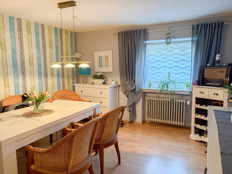 Immobilienangebot - Etzbach - Alle - Gepflegtes Einfamilienhaus mit Einliegerwohnung (vermietet) und tollem Garten - nahe Hamm/Sieg!
