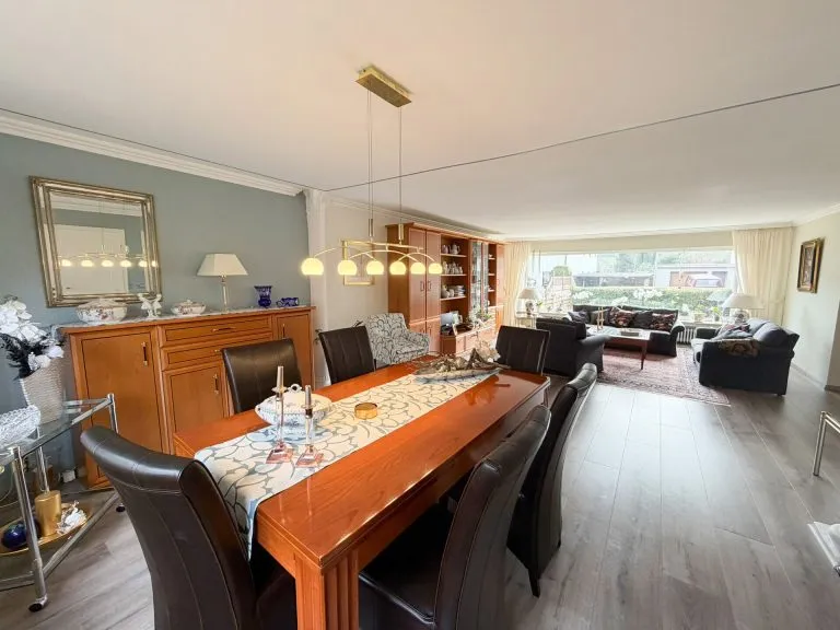 Immobilienangebot - Etzbach - Alle - Gepflegtes Einfamilienhaus mit Einliegerwohnung (vermietet) und tollem Garten - nahe Hamm/Sieg!