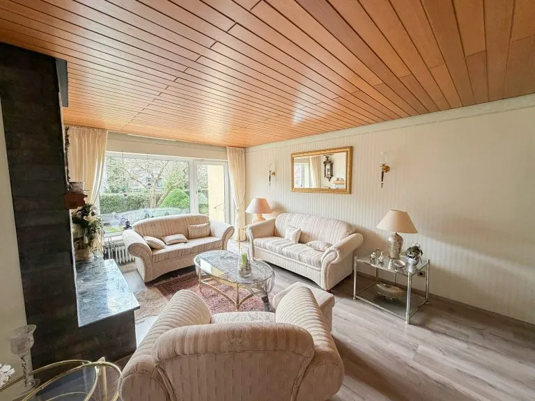 Immobilienangebot - Etzbach - Alle - Gepflegtes Einfamilienhaus mit Einliegerwohnung (vermietet) und tollem Garten - nahe Hamm/Sieg!