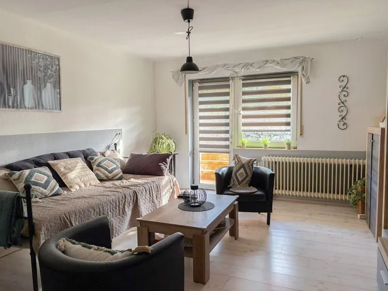Immobilienangebot - Etzbach - Alle - Gepflegtes Einfamilienhaus mit Einliegerwohnung (vermietet) und tollem Garten - nahe Hamm/Sieg!