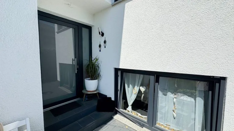 Immobilienangebot - Niedererbach - Alle - Exklusives Wohnhaus mit Einliegerwohnung und großem Garten in traumhafter Lage vor Limburg!