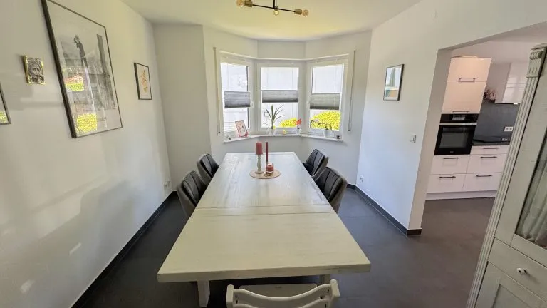 Immobilienangebot - Niedererbach - Alle - Exklusives Wohnhaus mit Einliegerwohnung und großem Garten in traumhafter Lage vor Limburg!
