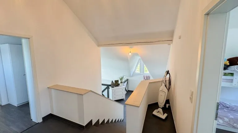Immobilienangebot - Niedererbach - Alle - Exklusives Wohnhaus mit Einliegerwohnung und großem Garten in traumhafter Lage vor Limburg!
