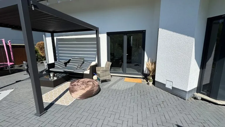 Immobilienangebot - Niedererbach - Alle - Exklusives Wohnhaus mit Einliegerwohnung und großem Garten in traumhafter Lage vor Limburg!
