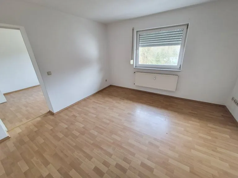 Immobilienangebot - Puderbach VG - Alle - Gepflegtes Zweifamilienhaus als Reihenendhaus – Kapitalanlage mit Perspektive - nähe Puderbach!!