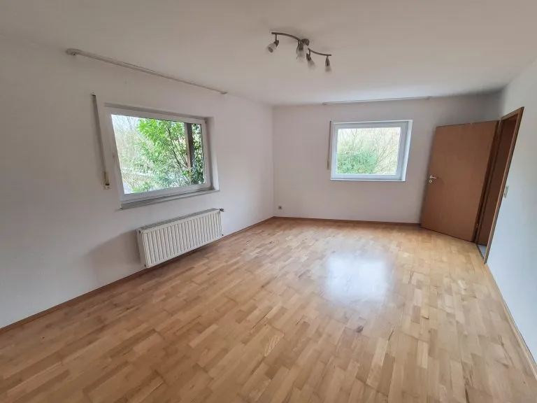 Immobilienangebot - Puderbach VG - Alle - Ihr neues Familienglück – gepflegtes Reihenendhaus mit Balkon & Platz zum Leben – Nähe Puderbach!!