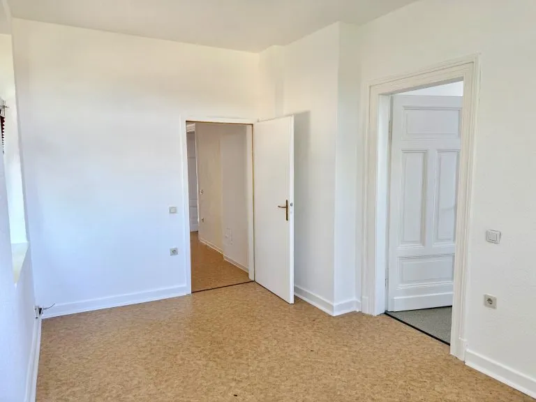 Immobilienangebot - Hachenburg VG - Alle - Ehemalige Schule mit Nebengebäude - Wohnen & Vermieten kombinierbar! Nähe Hachenburg!