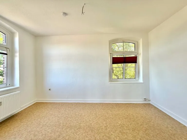 Immobilienangebot - Hachenburg VG - Alle - Ehemalige Schule mit Nebengebäude - Wohnen & Vermieten kombinierbar! Nähe Hachenburg!