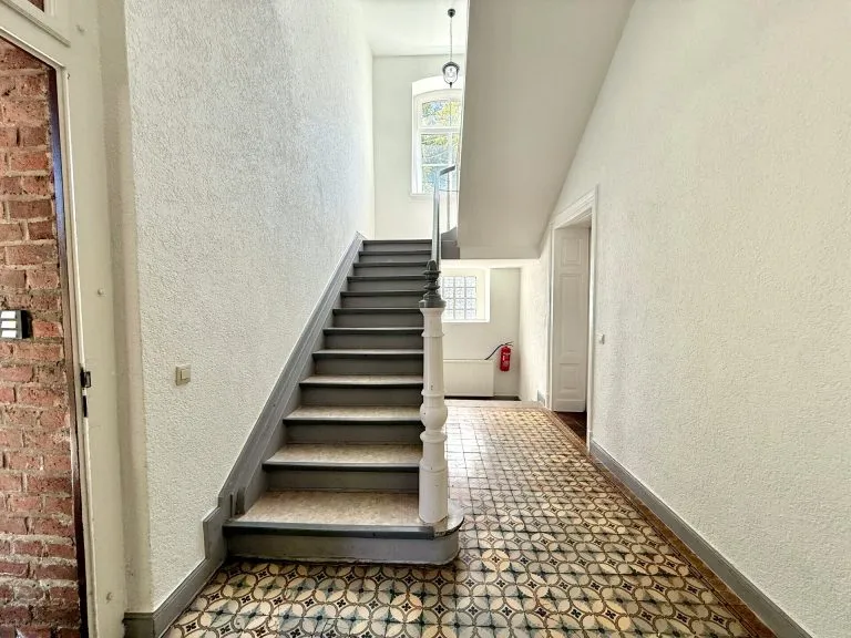 Immobilienangebot - Hachenburg VG - Alle - Ehemalige Schule mit Nebengebäude - Wohnen & Vermieten kombinierbar! Nähe Hachenburg!