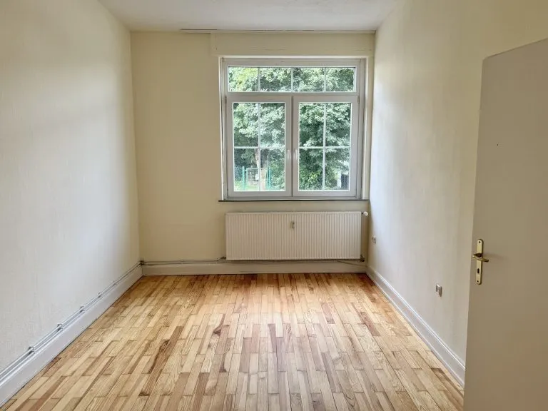 Immobilienangebot - Hachenburg VG - Alle - Ehemalige Schule mit Nebengebäude - Wohnen & Vermieten kombinierbar! Nähe Hachenburg!