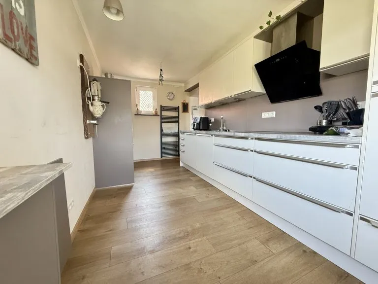 Immobilienangebot - Bitzen - Alle - *RESERVIERT* Viel Platz zum Leben und Entfalten – Einfamilienhaus mit großem Grundstück!