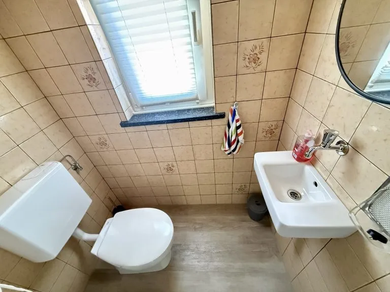 Immobilienangebot - Bitzen - Alle - *RESERVIERT* Viel Platz zum Leben und Entfalten – Einfamilienhaus mit großem Grundstück!