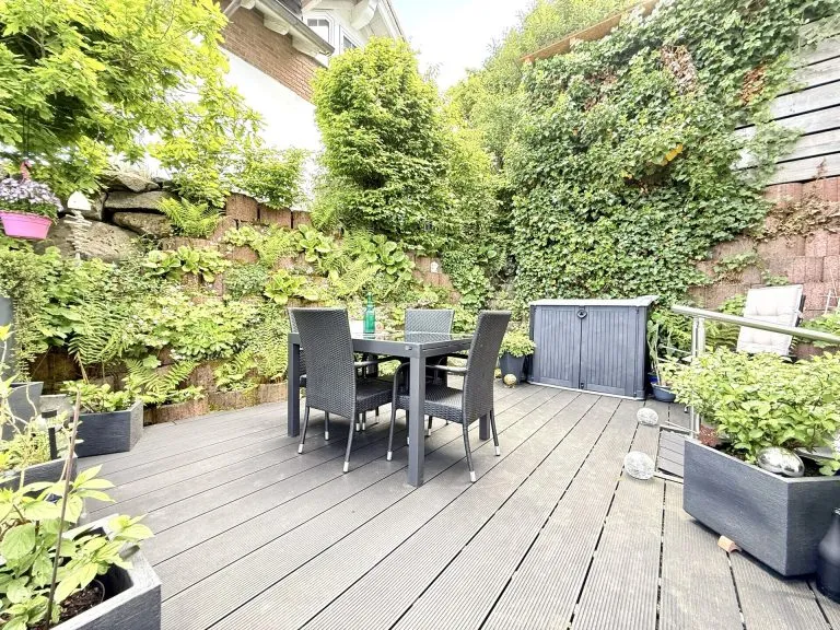 Immobilienangebot - Grünebach - Alle - *RESERVIERT* Viel Platz für die ganze Familie – gepflegtes Zweifamilienhaus für individuelle Wohnkonzepte!