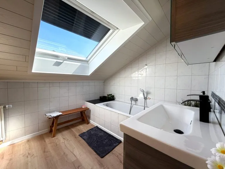Immobilienangebot - Hamm (VG) - Alle - ***RESERVIERT***Ruhiges Wohnen am Ortsrand: Gepflegtes Zuhause mit Wintergarten, Balkonkraftwerk und Garten!