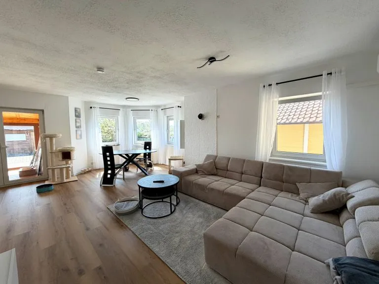 Immobilienangebot - Hamm (VG) - Alle - ***RESERVIERT***Ruhiges Wohnen am Ortsrand: Gepflegtes Zuhause mit Wintergarten, Balkonkraftwerk und Garten!