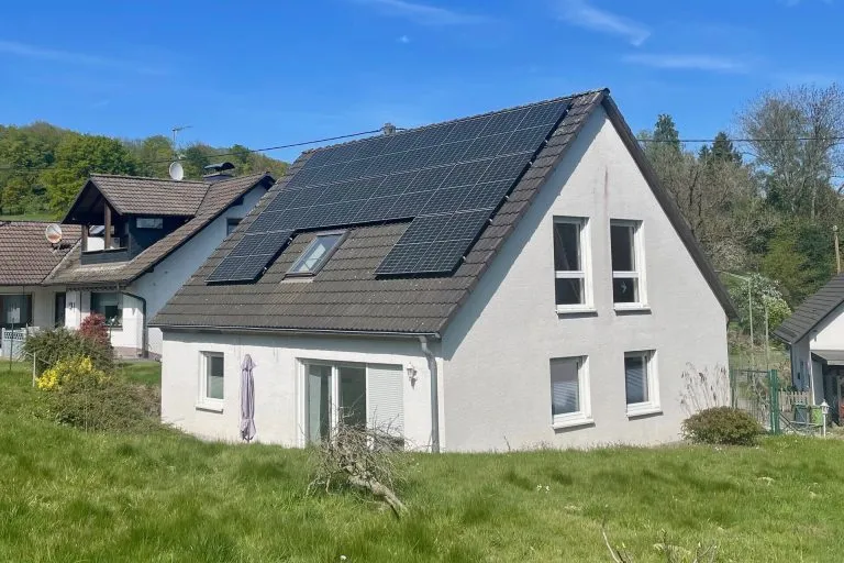 Immobilienangebot - Gummersbach - Alle - Ihr neues Familienglück – mit Einliegerwohnung!