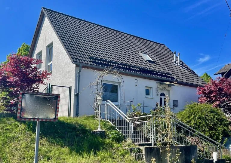 Immobilienangebot - Gummersbach - Alle - Ihr neues Familienglück – mit Einliegerwohnung!