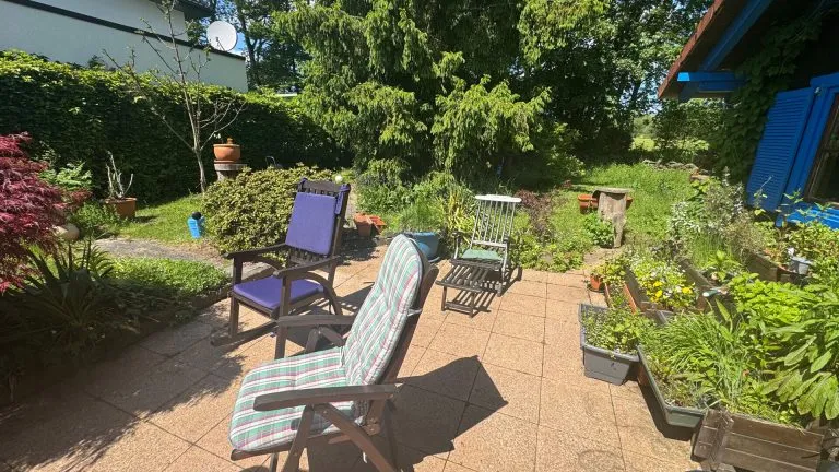 Immobilienangebot - Rennerod - Alle - *RESERVIERT* Ländliche Ruhe, stadtnah genießen. Schickes Blockhaus mit Garten in Feldrandlage!