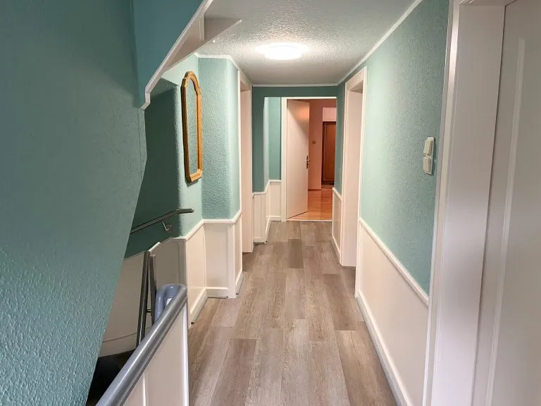 Immobilienangebot - Siegen / Eiserfeld - Alle - Großzügige 3-Zimmer Wohnung mit saniertem Badezimmer und Garten in Siegen-Eiserfeld!