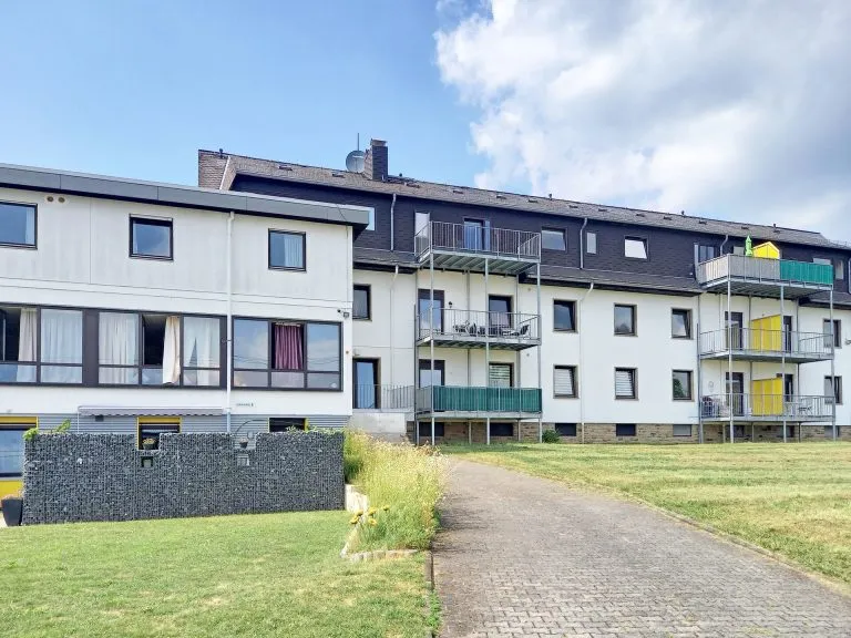 Immobilienangebot - Herschbach - Alle - 3  ZKB Wohnung zur Miete mit schöner Aussicht in ruhiger Wohngegend!