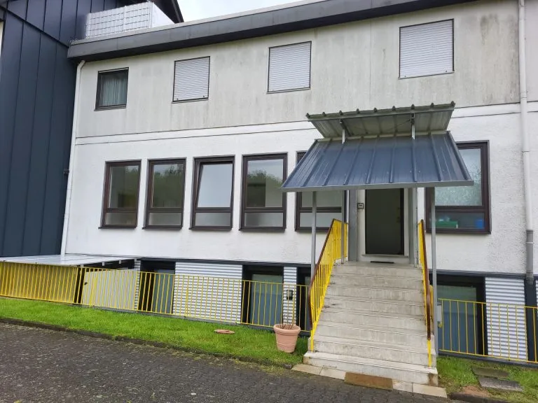 Immobilienangebot - Herschbach - Alle - 3  ZKB Wohnung zur Miete mit schöner Aussicht in ruhiger Wohngegend!