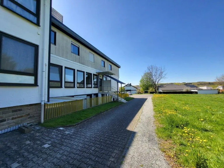 Immobilienangebot - Herschbach - Alle - 3  ZKB Wohnung zur Miete mit schöner Aussicht in ruhiger Wohngegend!