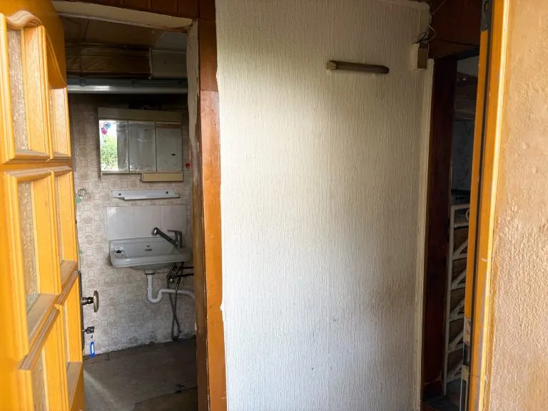 Immobilienangebot - Seelbach - Alle - Renovierungsbedürftiges Einfamilienhaus im Naturpark Nassau sucht Handwerker!