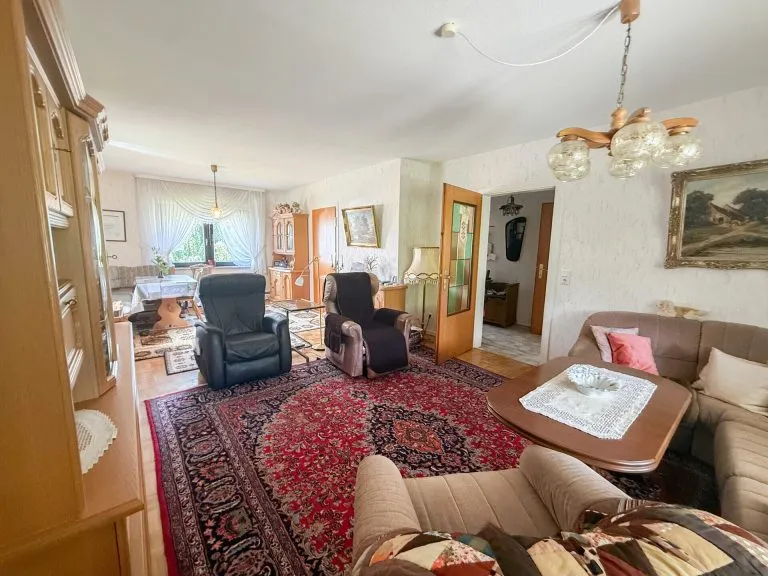 Immobilienangebot - Reichshof Denklingen - Alle - Ein Zuhause mit Herz: Charmantes Einfamilienhaus auf Traumgrundstück