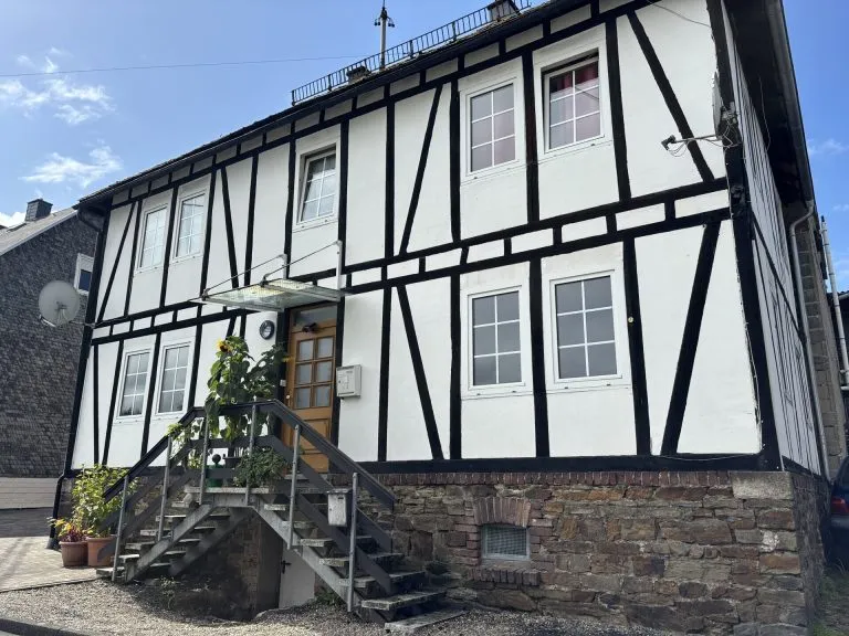 Immobilienangebot - Alpenrod - Alle - Gepflegte 2-ZKB-Wohnung in ruhiger Wohnlage nahe Hachenburg!
