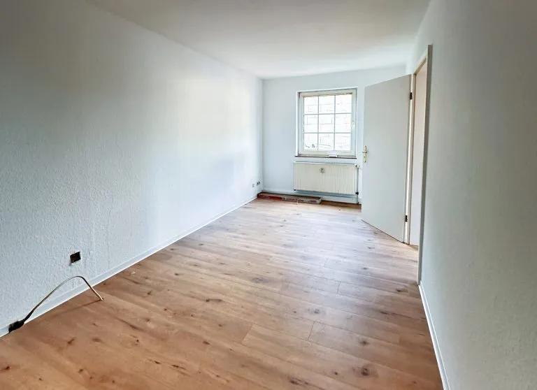 Immobilienangebot - Alpenrod - Alle - Gepflegte 2-ZKB-Wohnung in ruhiger Wohnlage nahe Hachenburg!