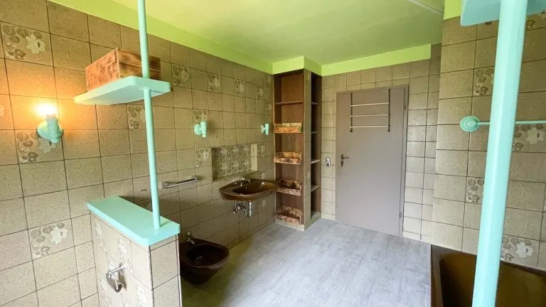 Immobilienangebot - Mammelzen - Alle - Geräumiger Bungalow mit großem Grundstück und Doppelgarage am Ortsrand von Altenkirchen!