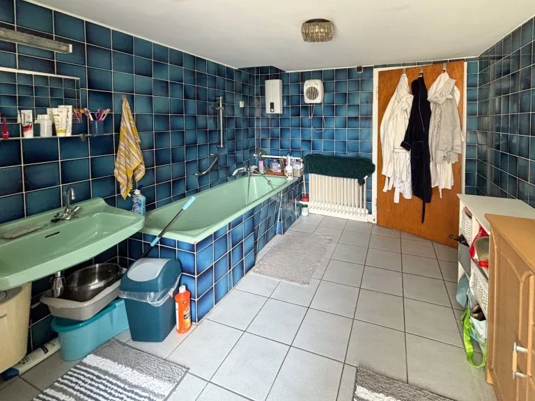 Immobilienangebot - Waldbröl - Alle - Wohn- und Geschäftshaus mit bis zu 4 möglichen Einheiten in zentraler Lage von Waldbröl!