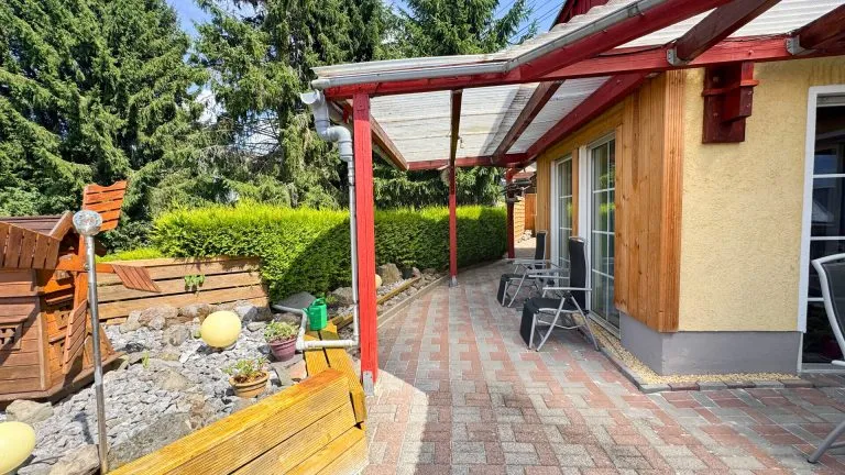 Immobilienangebot - Wallmerod - Alle - Stilvolles Einfamilienhaus mit ausgebautem Dachgeschoss, Garage & großem Garten in attraktiver Lage!