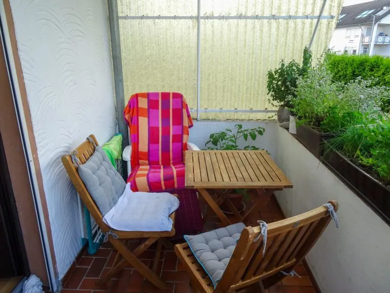Immobilienangebot - Hadamar - Alle - *RESERVIERT* Solides Zweifamilienhaus mit Garten und Garage in Niederhadamar!