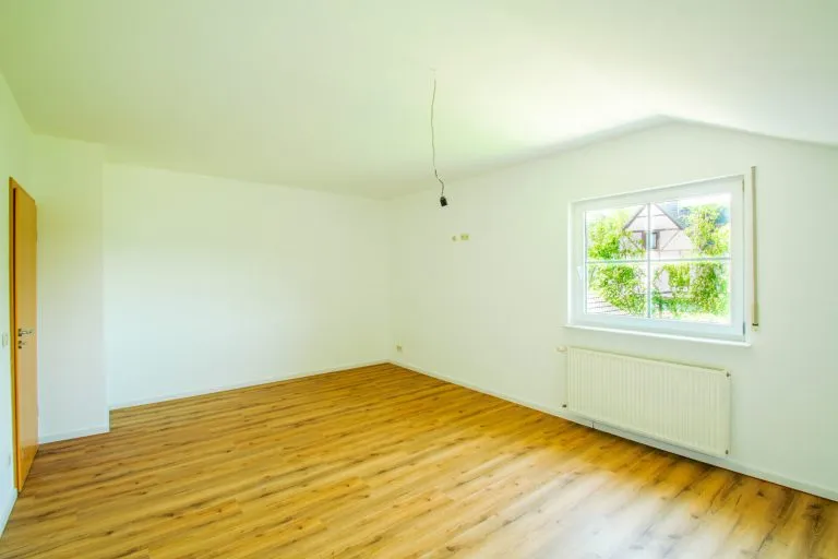 Immobilienangebot - Bürdenbach - Alle - Sofort bezugsfrei: Gepflegtes Einfamilienhaus mit ELW – nur 10 min. bis zur A3!