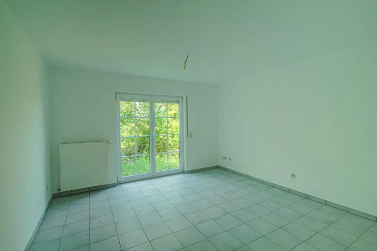 Immobilienangebot - Bürdenbach - Alle - Sofort bezugsfrei: Gepflegtes Einfamilienhaus mit ELW – nur 10 min. bis zur A3!