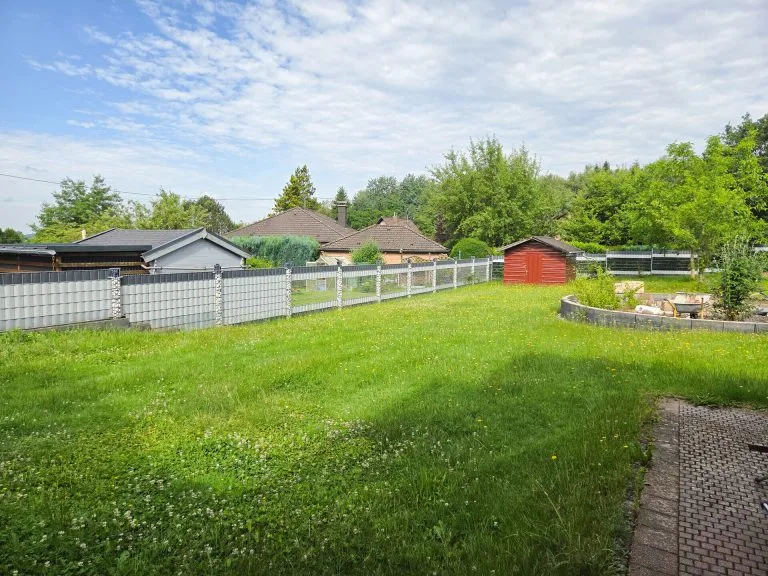 Immobilienangebot - Wölmersen - Alle - *RESERVIERT* Verklinkertes Einfamilienhaus mit Wintergarten, Garage und Garten in ruhiger Wohnlage!