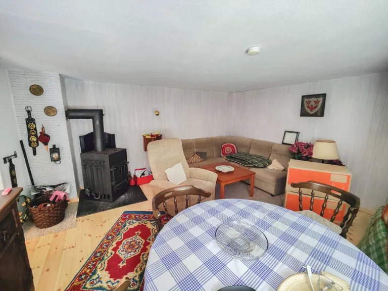 Immobilienangebot - Idelberg - Alle - Gemütliches Fachwerkhaus als Ferienhaus oder dauerhafter Wohnsitz in idyllisch gelegener Ortschaft!