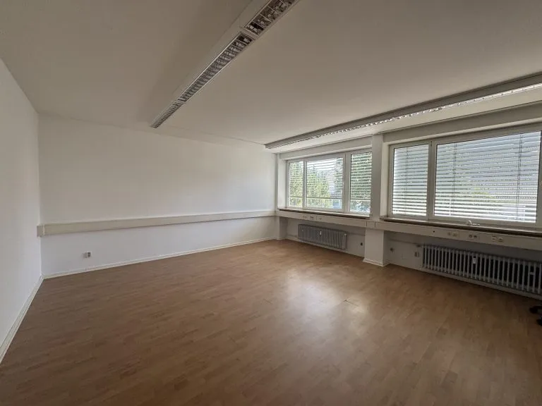 Immobilienangebot - Altenkirchen - Alle - Ideal für Kapitalanleger und Eigennutzer: Teileigentum mit soliden Mieteinnahmen in Altenkirchen!