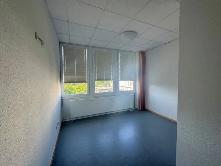 Immobilienangebot - Altenkirchen - Alle - Attraktive Gewerbeetage im Ärztehaus Altenkirchen - ideal für Praxis, Therapie oder Büro!