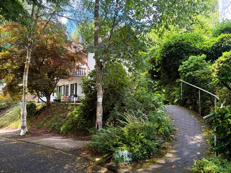 Immobilienangebot - Wiehl - Alle - Selbstnutzung oder Kapitalanlage -  Mehrgenerationenhaus 
in zentrumsnaher Lage von Wiehl!
