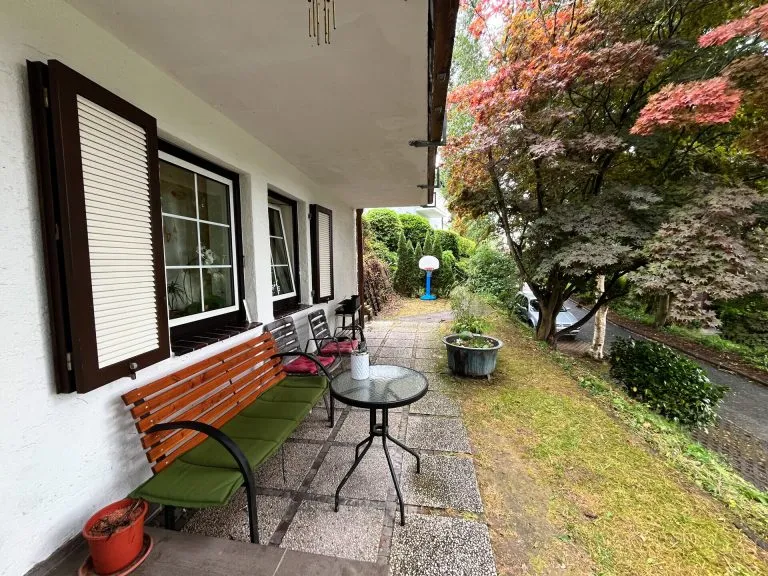 Immobilienangebot - Wiehl - Alle - Selbstnutzung oder Kapitalanlage -  Mehrgenerationenhaus 
in zentrumsnaher Lage von Wiehl!