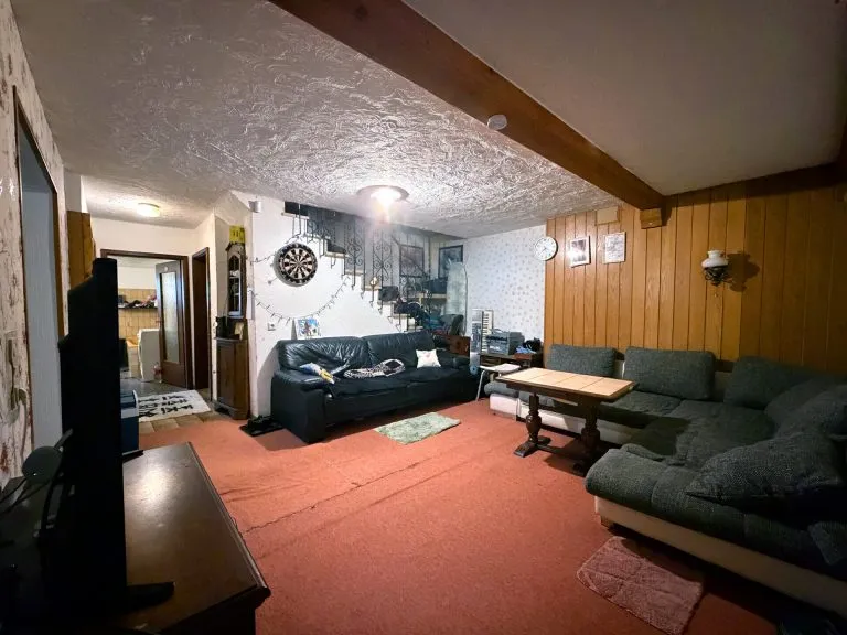 Immobilienangebot - Wiehl - Alle - Selbstnutzung oder Kapitalanlage -  Mehrgenerationenhaus 
in zentrumsnaher Lage von Wiehl!