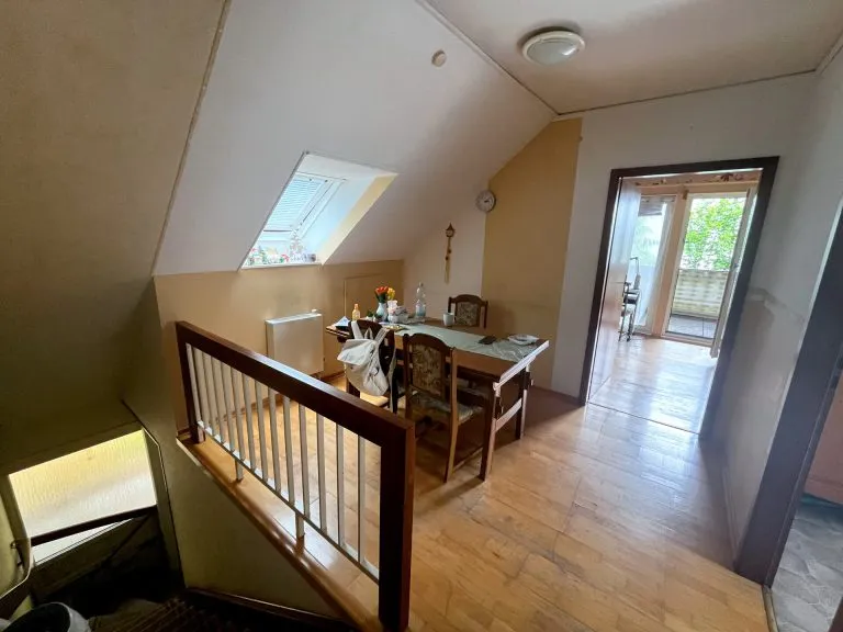 Immobilienangebot - Wiehl - Alle - Selbstnutzung oder Kapitalanlage -  Mehrgenerationenhaus 
in zentrumsnaher Lage von Wiehl!