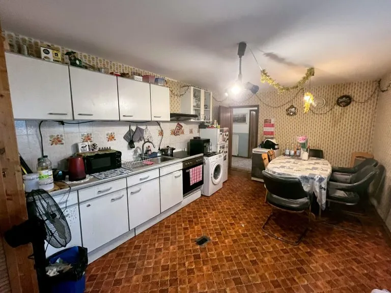 Immobilienangebot - Wiehl - Alle - Selbstnutzung oder Kapitalanlage -  Mehrgenerationenhaus 
in zentrumsnaher Lage von Wiehl!