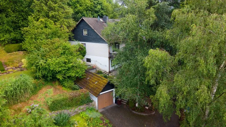 Immobilienangebot - Wiehl - Alle - Selbstnutzung oder Kapitalanlage -  Mehrgenerationenhaus 
in zentrumsnaher Lage von Wiehl!