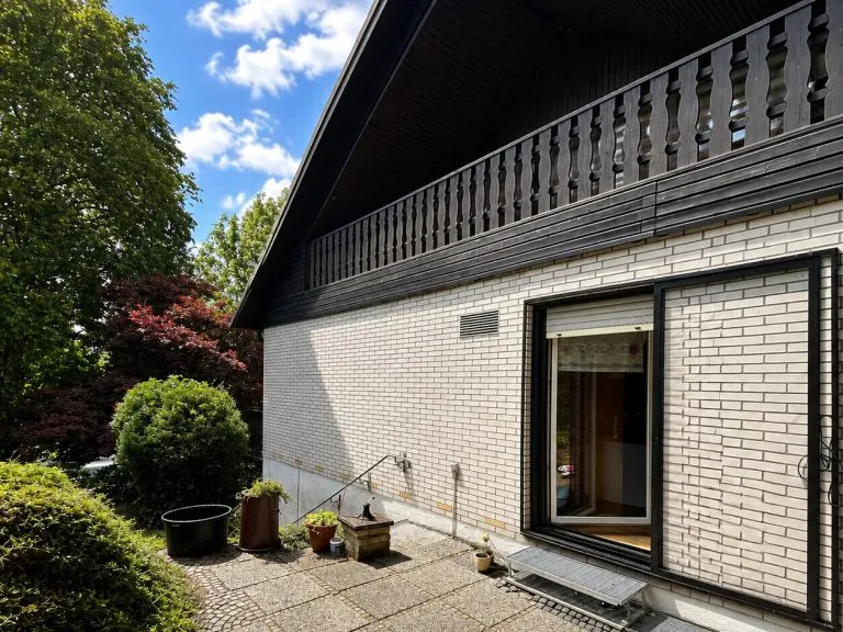 Immobilienangebot - Wiehl - Alle - Selbstnutzung oder Kapitalanlage -  Mehrgenerationenhaus 
in zentrumsnaher Lage von Wiehl!