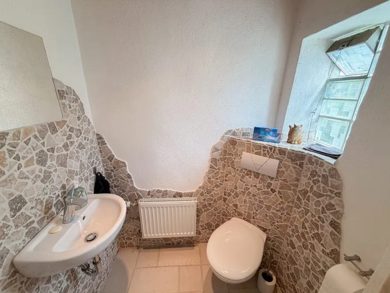 Immobilienangebot - Mündersbach - Alle - Barrierefreie Erdgeschosswohnung mit Sauna und großzügiger Terrasse nahe Hachenburg!