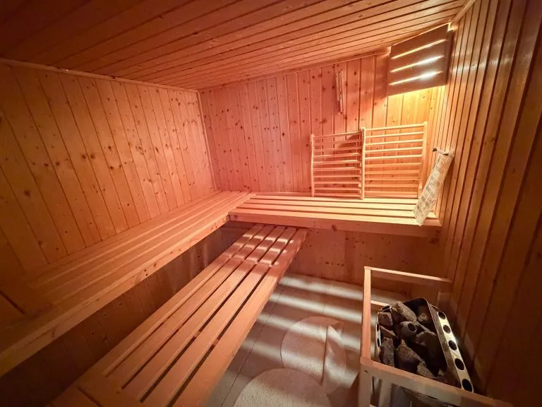 Immobilienangebot - Mündersbach - Alle - Barrierefreie Erdgeschosswohnung mit Sauna und großzügiger Terrasse nahe Hachenburg!