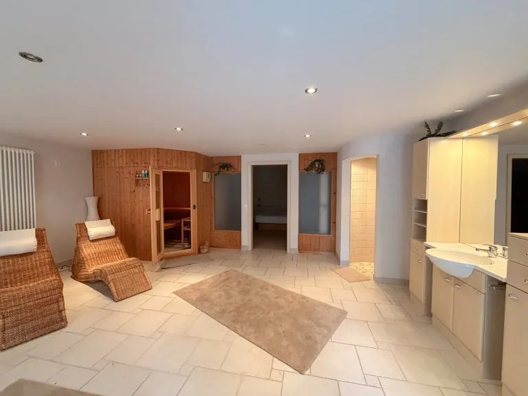 Immobilienangebot - Mündersbach - Alle - Barrierefreie Erdgeschosswohnung mit Sauna und großzügiger Terrasse nahe Hachenburg!